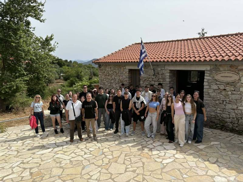 Επίσκεψη μαθητών στο Παλαιό Ελαιοτριβείο στο Ραυτόπουλο
