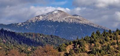 Ο Ορειβατικός στην ψηλότερη κορυφή του Μαινάλου