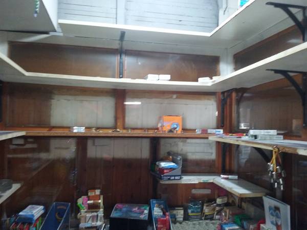 Εκλεψαν τσιγάρα αξίας 15.000 ευρώ από περίπτερο στην πλατεία Κυπαρισσίας