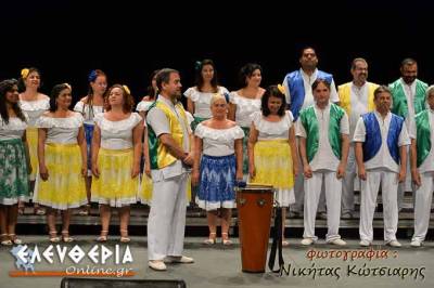 Εντυπωσιακό και το δεύτερο γκαλά χορωδιών στο Μέγαρο Χορού Καλαμάτας (βίντεο και φωτογραφίες)