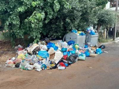 Η δυσφήμιση που φαίνεται και μυρίζει!