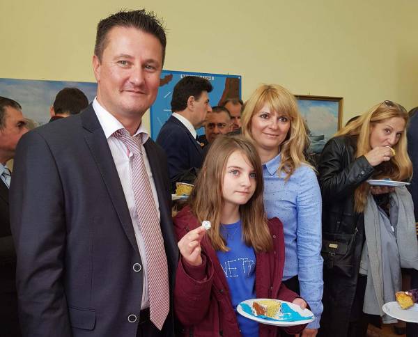 Στην 11χρονη Μαρίστα Ηλιοπούλου το φλουρί της πίτας του Λιμεναρχείου Καλαμάτας (βίντεο)