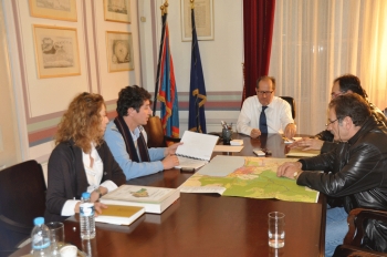 Δεν ανησυχεί ο Νίκας για τα 8 στρ. εκτός σχεδίου