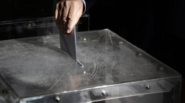 ALCO: Στο όριο αυτοδυναμίας ο ΣΥΡΙΖΑ με 147 βουλευτές