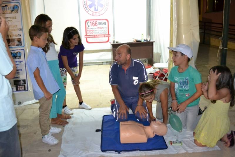 Περίπτερο του ΕΚΑΒ στην 1η Filiatra Agro Vision