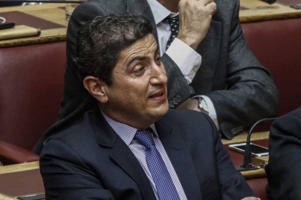 Άρθρο Λ. Αυγενάκη στην "Ε": Ένα συνέδριο υπευθυνότητας και χειροπιαστής ελπίδας