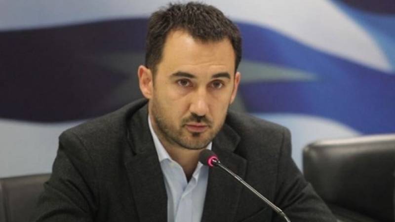 Αλέξης Χαρίτσης: “Τα σχολεία άνοιξαν δίχως σχέδιο και με αντιφατικά μέτρα”