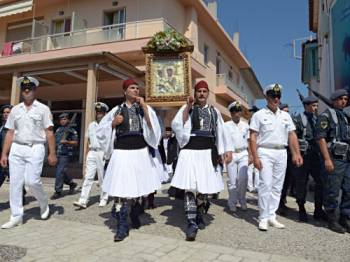 Η Φοινικούντα γιορτάζει την πολιούχο της