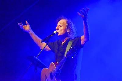 Φεστιβάλ ΚΝΕ με Βασίλη Παπακωνσταντίνου σήμερα στο Πάρκο Λιμενικού