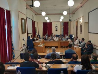 Δήμος Καλαμάτας: Ελπίδες για κεντρική ρύθμιση των παλιών οφειλών