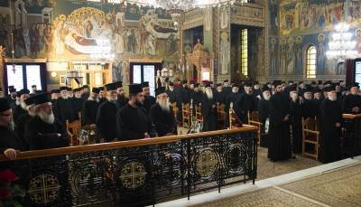 Ιερατική σύναξη στον ναό Παμμεγίστων Ταξιαρχών Καλαμάτας