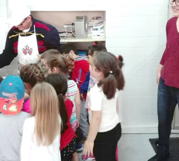 Το 2ο Νηπιαγωγείο Κυπαρισσίας μαθαίνει για το ψωμί