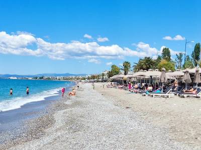 Καθαρά τα νερά κολύμβησης στις ακτές του Δήμου Καλαμάτας