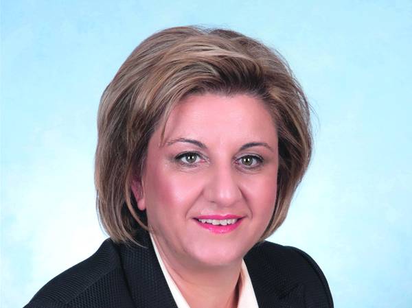 "Ναι" από την Αλειφέρη και επίθεση στην κυβέρνηση