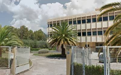 Αφαντη η στέγαση των υπηρεσιών σε δημόσια κτήρια