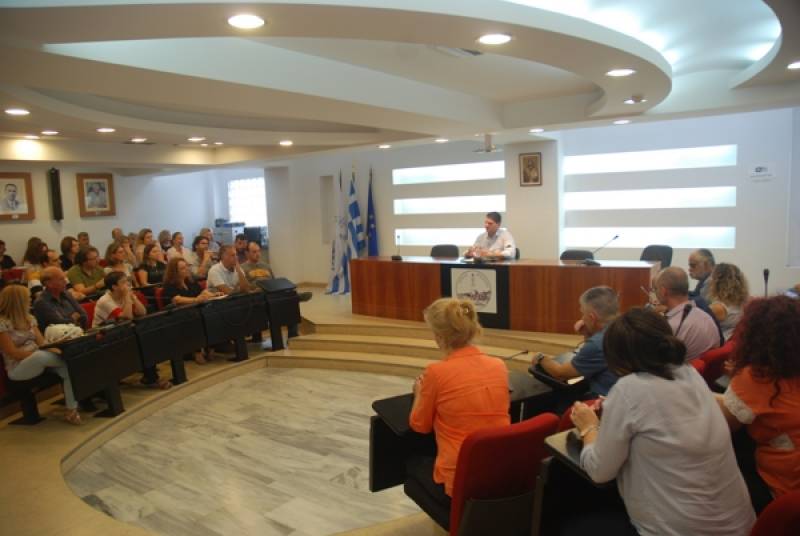 Συνάντηση Αθανασόπουλου με προσωπικό Δήμου Μεσσήνης