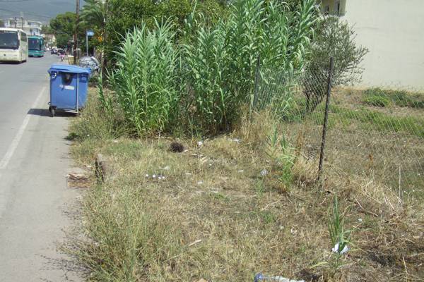 Αφιλόξενη για τους πεζούς η οδός Ηρώων