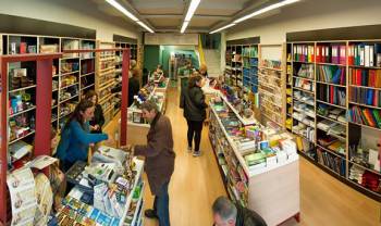Η Λένα Μαντά στο "Bookstore Κονταργύρη"