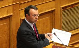 Προωθείται ρύθμιση των πυροδανείων σύμφωνα με τον Σταϊκούρα