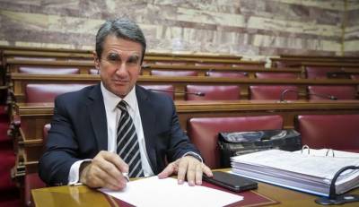 Λοβέρδος: "Παραιτούμαι από όλα τα αξιώματα του ΠΑΣΟΚ"