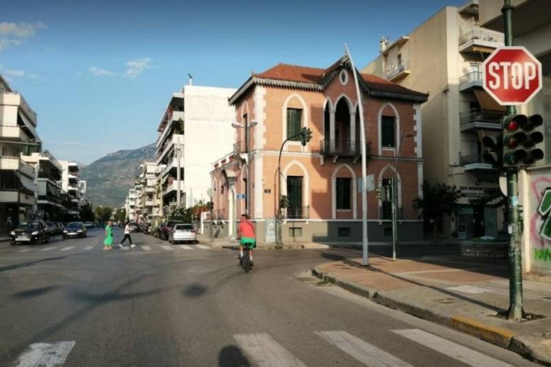 Δεν σταματούν στα φανάρια