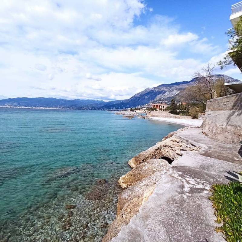 Στην Καλαμάτα παραλία δεν έχει μόνο η Ναυαρίνου