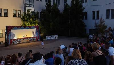 Καλαμάτα: Παιδικές φωνές και γέλια «πλημμύρισε» το υπαίθριο αμφιθέατρο στο Δημαρχείο