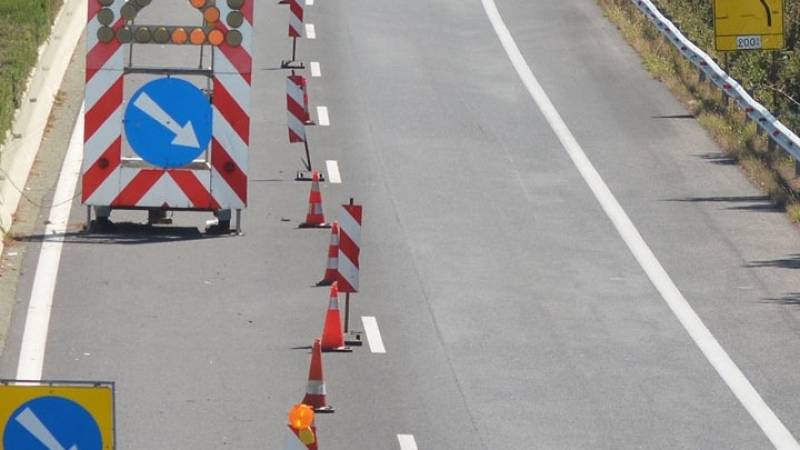 Διακοπή κυκλοφορίας στην Αθηνών-Κορίνθου λόγω εκτροπής φορτηγού