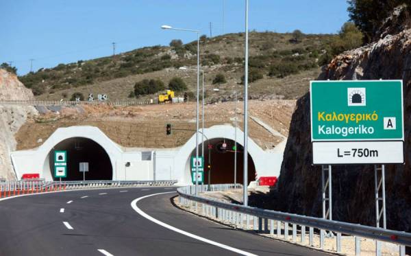 Ένας νεκρός και ένας τραυματίας σε τροχαίο κοντά στη σήραγγα Καλογερικού