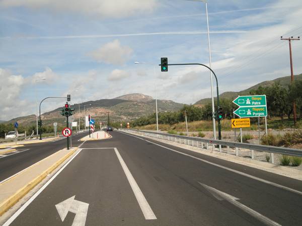 Νικολάκου κατά “περιοδεύοντος θιάσου συνεργατών του Σπίρτζη”