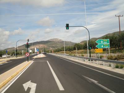 Νικολάκου κατά “περιοδεύοντος θιάσου συνεργατών του Σπίρτζη”