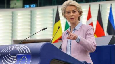 Φον ντερ Λάιεν: Τα δύο βήματα για τη διόρθωση της αγοράς φυσικού αερίου