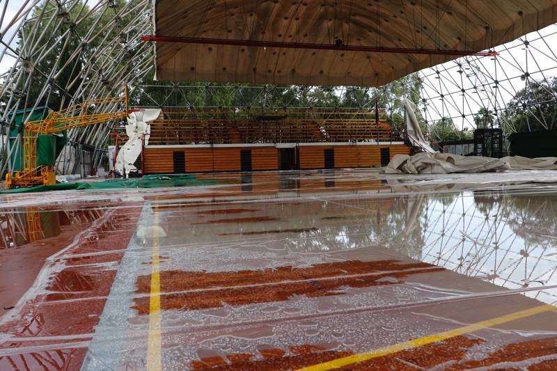 Καλαμάτα: Πλημμύρισε η Τέντα όταν βγήκε το πανί! (βίντεο-φωτογραφίες)