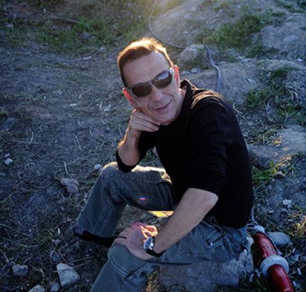 Γιώργος Γεωργιάδης: "Οταν η Αριστερά υπόσχεται σαν τον Καραμανλή και τον Παπανδρέου"