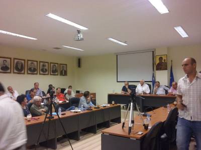 Ομόφωνο ψήφισμα για τα Αστυνομικά Τμήματα της Τριφυλίας