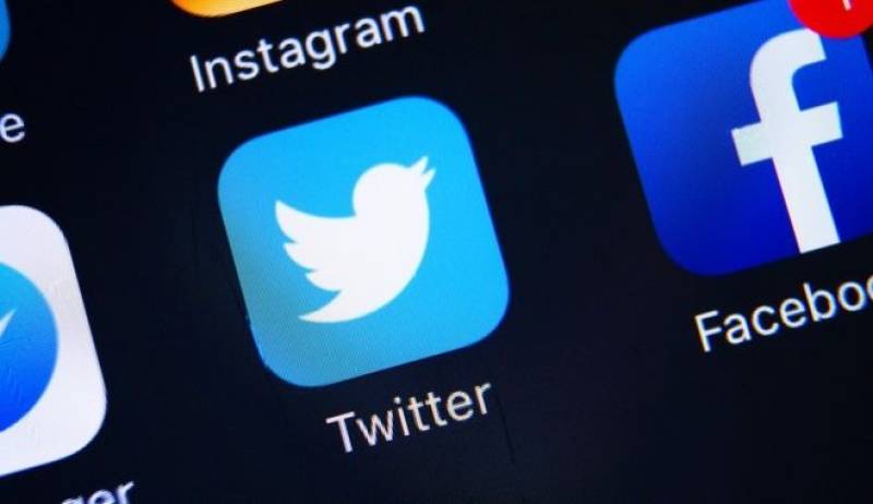 Πόλεμος στην Ουκρανία: Το Twitter μπλόκαρε το περιεχόμενο των RT και Sputnik στην ΕΕ