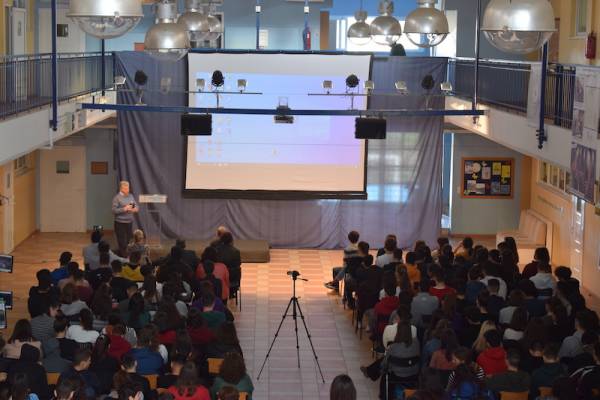 Καλαμάτα: Ισχυρό μήνυμα για τη δωρεά οργάνων στην παρουσίαση του βιβλίου Στρατούλη