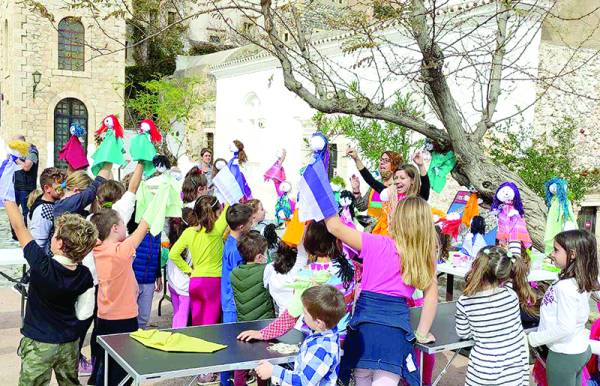 Εργαστήριο κατασκευής κούκλας στη Μονεμβασιά