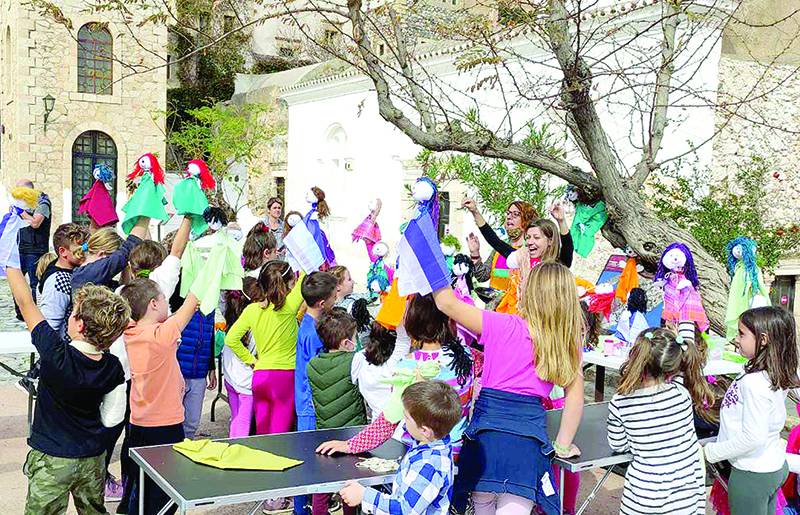 Εργαστήριο κατασκευής κούκλας στη Μονεμβασιά