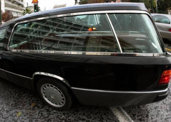 Λακωνία: Μετέφεραν κοκαΐνη με... νεκροφόρα στη Σκάλα!