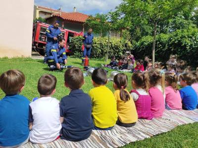 Τα παιδιά του “Παπαδοπούλειου” στην Πυροσβεστική Υπηρεσία Καλαμάτας