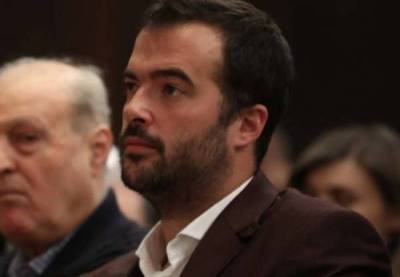 Γερονικόλος για “παραμύθια” Μητσοτάκη