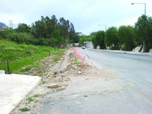 Ξεπεράστηκαν τα προβλήματα με την ανάπλαση στην παραλιακή της Κυπαρισσίας