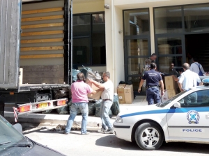 250.000 λαθραία πακέτα τσιγάρα εντόπισαν αστυνομικοί σε φορτηγό Ρωσοπόντιου