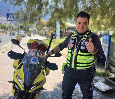 Εκκληση για αίμα για τον διασώστη του ΕΚΑΒ μετά από ατύχημα με υπηρεσιακή μηχανή