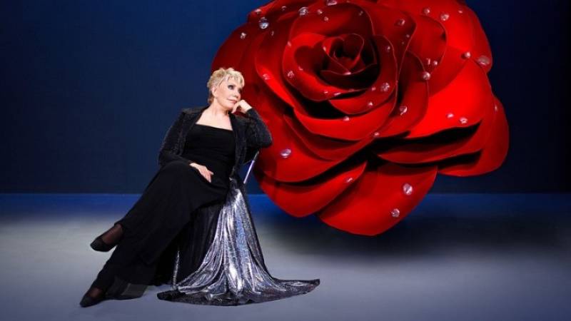 Το τελευταίο αντίο στη Μαρινέλλα | Σε λαϊκό προσκύνημα η σορός της