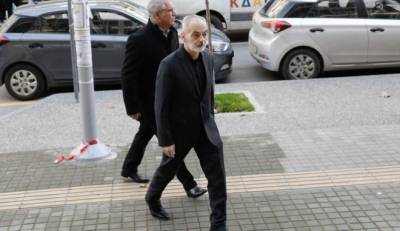 Πατέρας Άλκη Καμπανού: "Να ζητήσουν συγγνώμη μπροστά στο μνήμα του" (βίντεο)