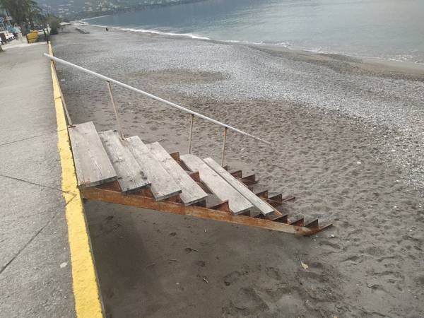 Αμεσα να επιδιορθωθεί...
