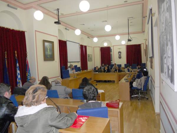 Υποσχέσεις για... κοσμογονία με προϋπολογισμό 40.000 ευρώ