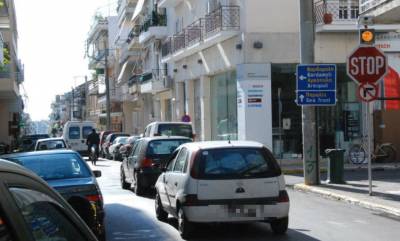 Πορτοκαλί φανάρια σε επικίνδυνα σημεία της Καλαμάτας